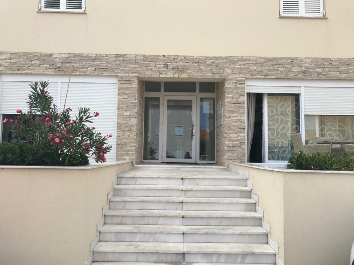 Malinska Appartement Buitenkant foto